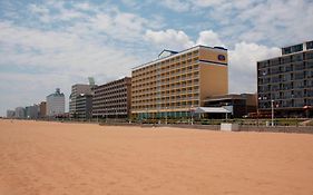 Fairfield Inn & Suites Virginia Beach Oceanfront